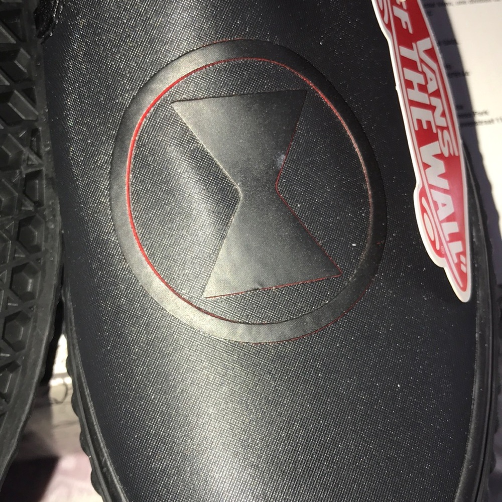 >Ⓜ️+MARVEL CLASSIC SLIP-ON BLACK WIDOW UNISEX😍RUGGED OUTLINER. BRAND NEW VANS - Picture 4 of 15